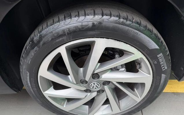imagem-https://www.socarrao.com.br/sc-vehicle-images-prod/3593612/1789395730016-8443478_8_B_75097c9fbb.jpeg