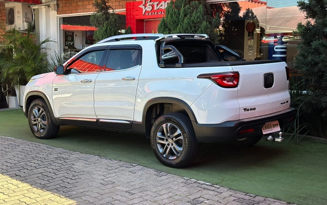 imagem-https://www.socarrao.com.br/sc-vehicle-images-prod/3593633/1788872536500-ca0d2848-77e0-4626-a735-05539d7423b3.jpg