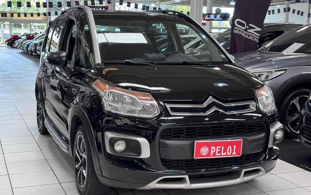 imagem-https://www.socarrao.com.br/sc-vehicle-images-prod/3593953/1788372605573-8443611_5_B_90f8f22154.jpeg