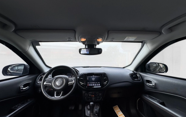 imagem-https://www.socarrao.com.br/sc-vehicle-images-prod/3593992/1789587708564-DKfVtZLIgaLSIOplb3Wml5NDBLBi3rHf.jpg