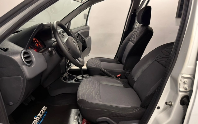 imagem-https://www.socarrao.com.br/sc-vehicle-images-prod/3593996/1788372852397-003_7f22f9b872c8dc3d49ac8d4c301ac1b0.jpeg