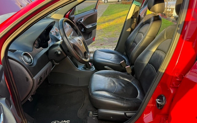 imagem-https://www.socarrao.com.br/sc-vehicle-images-prod/3594178/1788373269057-V2hhdHNBcHAgSW1hZ2UgMjAyNi0wOS0wMSBhdCAxOS4wOS4xNyAoMikuanBlZw.jpeg