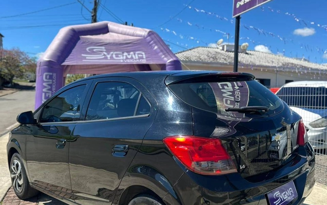 imagem-https://www.socarrao.com.br/sc-vehicle-images-prod/3594340/1788373543139-fe1c8713e46249f8b41a8b71998054b8_1788372441793.jpg