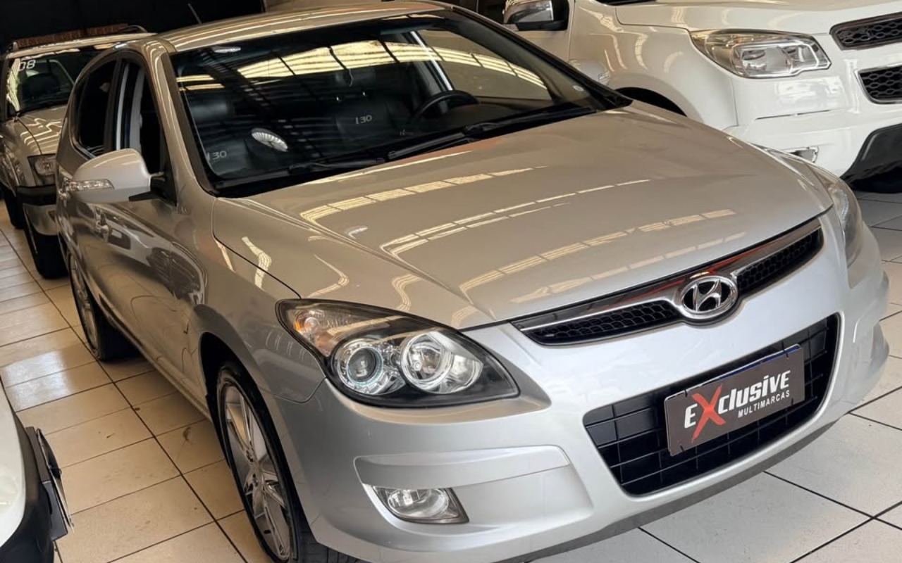 Hyundai i30 2012 Prata — foto 1 de 3