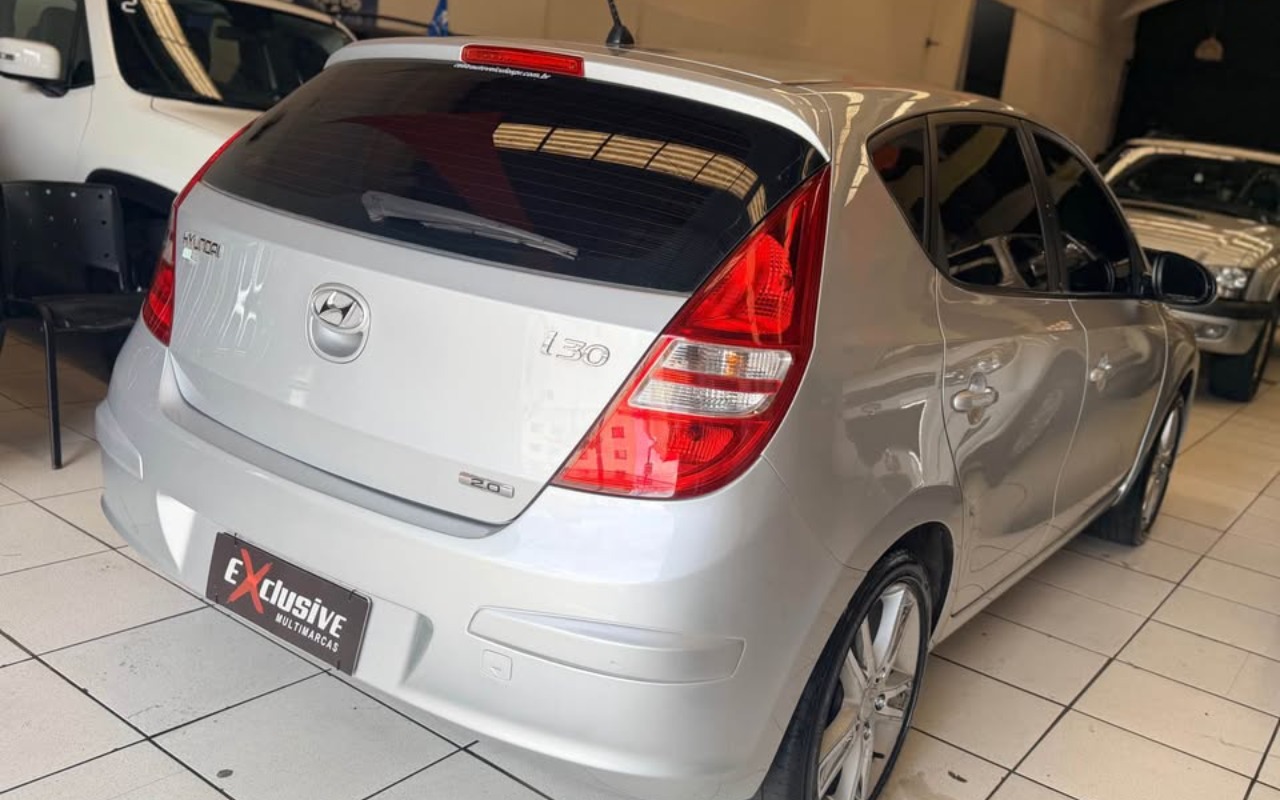 imagem-https://www.socarrao.com.br/sc-vehicle-images-prod/3594383/1788373909650-STMwIDIwMTI3LmpwZw.jpg