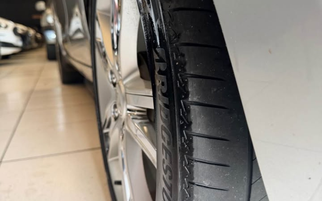imagem-https://www.socarrao.com.br/sc-vehicle-images-prod/3594383/1788373911322-STMwIDIwMTIxNS5qcGc.jpg