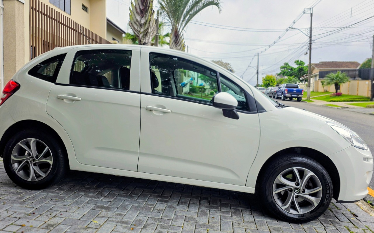 imagem-https://www.socarrao.com.br/sc-vehicle-images-prod/3594429/1788374272892-SU1HLTIwMjYwOTAxLVdBMDA2My5qcGc.jpg