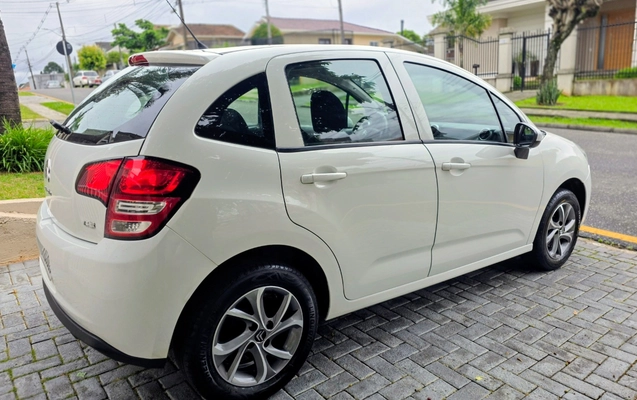 imagem-https://www.socarrao.com.br/sc-vehicle-images-prod/3594429/1788374273271-SU1HLTIwMjYwOTAxLVdBMDA1NS5qcGc.jpg