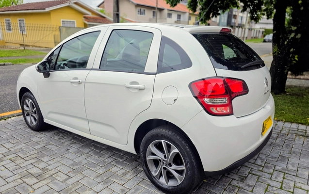 imagem-https://www.socarrao.com.br/sc-vehicle-images-prod/3594429/1788374273679-SU1HLTIwMjYwOTAxLVdBMDA3MC5qcGc.jpg