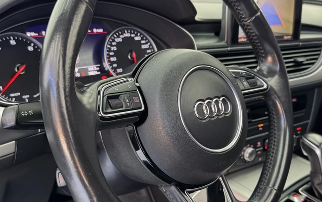 imagem-https://www.socarrao.com.br/sc-vehicle-images-prod/3594516/1788544644730-vehicle_image_1788287882_2eb7b6a908c05db7237ad913c455e4af.jpeg