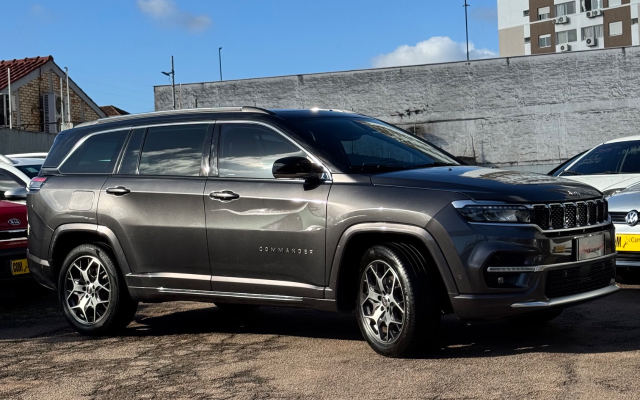 Jeep Commander 2022 Cinza — foto 1 de 3