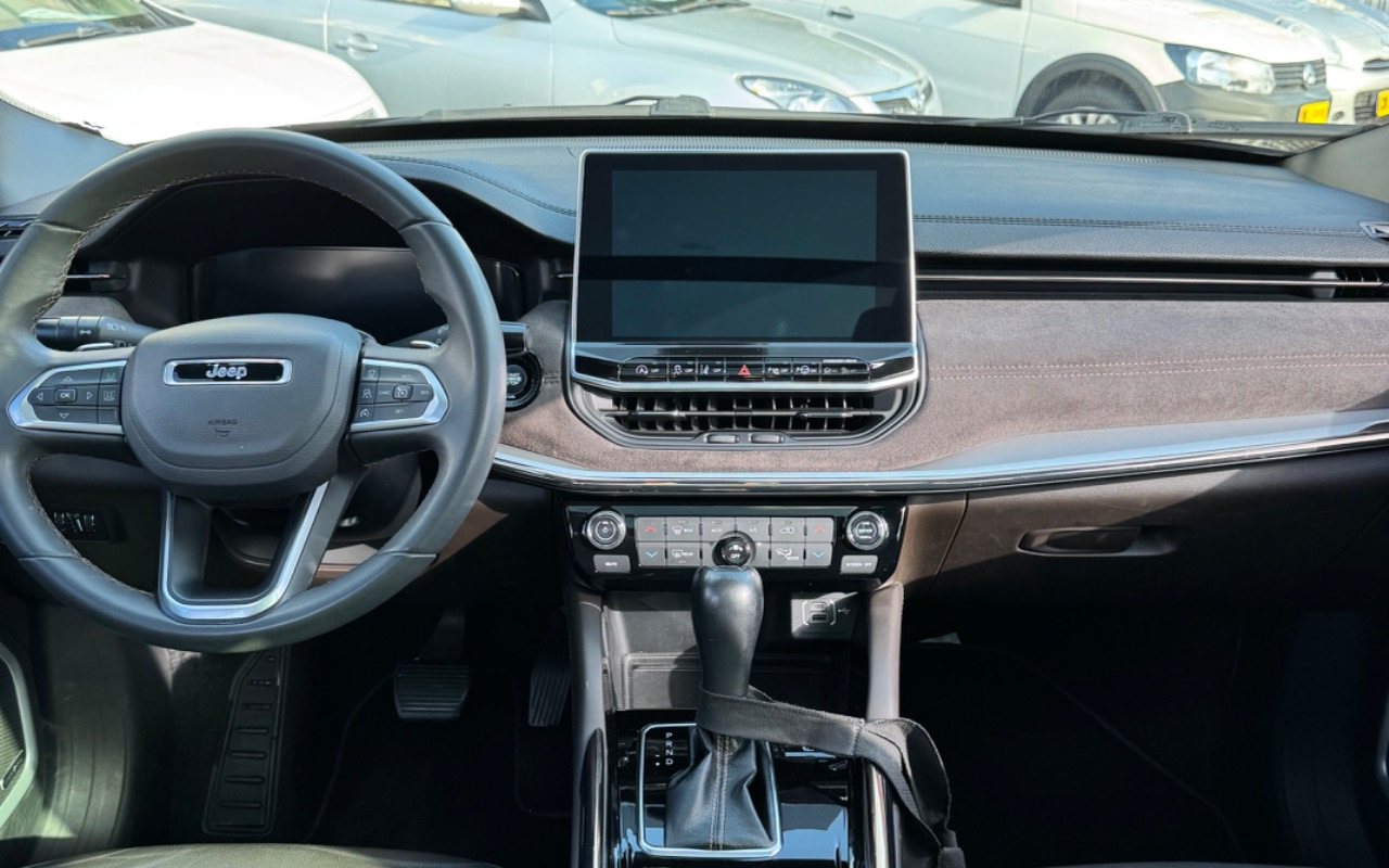 imagem-https://www.socarrao.com.br/sc-vehicle-images-prod/3594520/1788374382423-SU1HXzc4MjAuanBlZw.jpeg