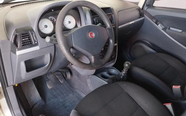 imagem-https://www.socarrao.com.br/sc-vehicle-images-prod/3594541/1789408920185-8443745_2_B_25f7068771.jpeg