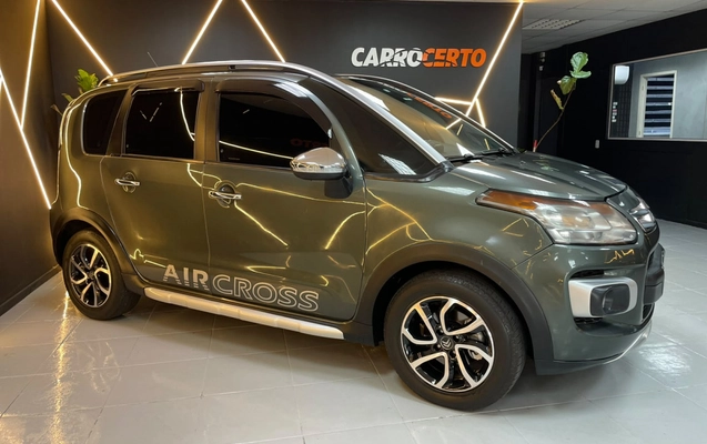 imagem-https://www.socarrao.com.br/sc-vehicle-images-prod/3594650/1788374562377-kcSh3L6lV8FttheCc5p12shX4luGi0Fu.jpg