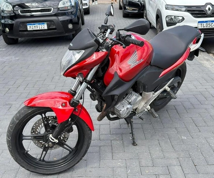 Honda CB 300R/ 300R FLEX 2012 Vermelho — foto 1 de 3