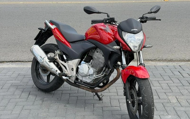 imagem-https://www.socarrao.com.br/sc-vehicle-images-prod/3594768/1788556905886-8443000_0_B_a406e949b7.jpeg