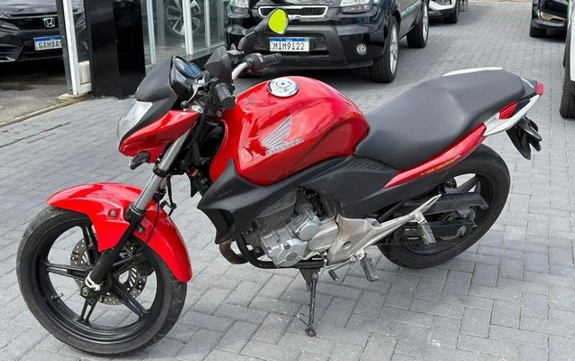 imagem-https://www.socarrao.com.br/sc-vehicle-images-prod/3594768/1788556905888-8443000_0_B_d25c70407b.jpeg
