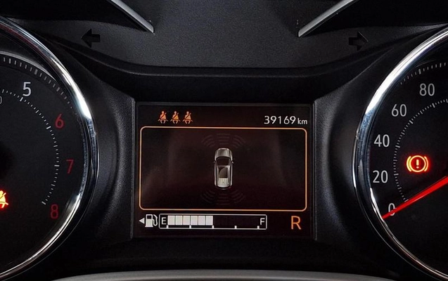 imagem-https://www.socarrao.com.br/sc-vehicle-images-prod/3594803/1789565767632-8443779_5_B_dba2d8e37d.jpeg