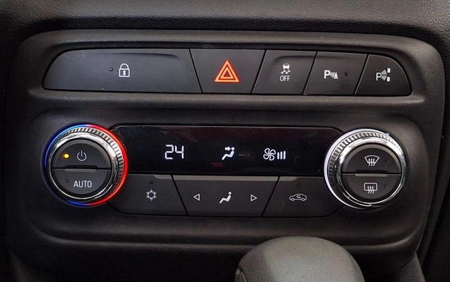 imagem-https://www.socarrao.com.br/sc-vehicle-images-prod/3594803/1789565767633-8443779_21_B_c07fa4f56d.jpeg