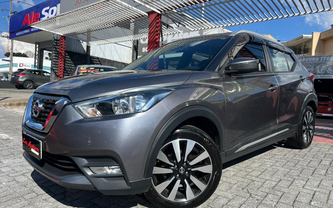 Nissan KICKS 2018 Cinza — foto 1 de 3