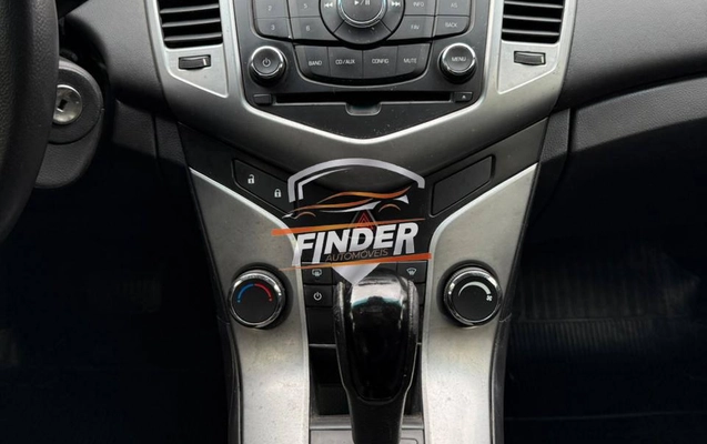 imagem-https://www.socarrao.com.br/sc-vehicle-images-prod/3595039/1788375615843-a286b52acc374c8a93c27df9593cf056_1788375570121.jpg