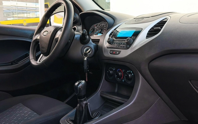 imagem-https://www.socarrao.com.br/sc-vehicle-images-prod/3595182/1788375763436-b99d585d219a4eab95368d6866ea693a_1778617115427.jpg
