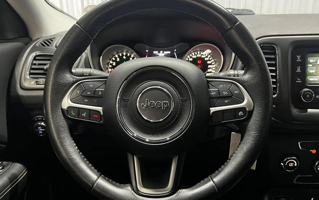 imagem-https://www.socarrao.com.br/sc-vehicle-images-prod/3595385/1789237095282-8416194_3_B_574b49b725.jpeg