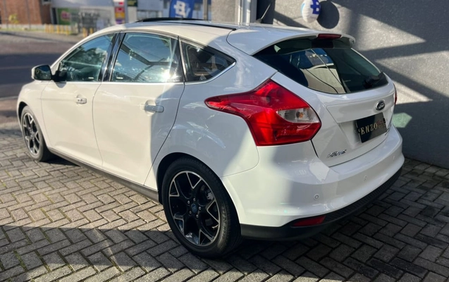 imagem-https://www.socarrao.com.br/sc-vehicle-images-prod/3595591/1788377315695-vehicle_image_1788376601_1dc6ca303c3cba47efd55f538979c0b1.jpeg
