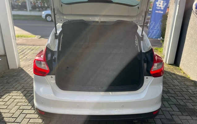 imagem-https://www.socarrao.com.br/sc-vehicle-images-prod/3595591/1788377315701-vehicle_image_1788376609_9f25ffa625a9035777a8f2dc215814d7.jpeg