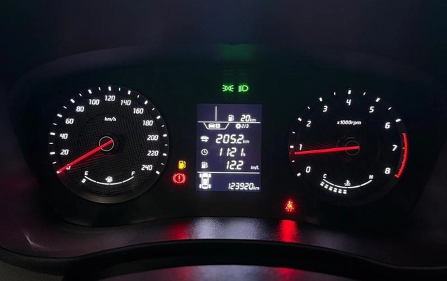 imagem-https://www.socarrao.com.br/sc-vehicle-images-prod/3595610/1789045827346-8444138_11_B_835e29da44.jpeg