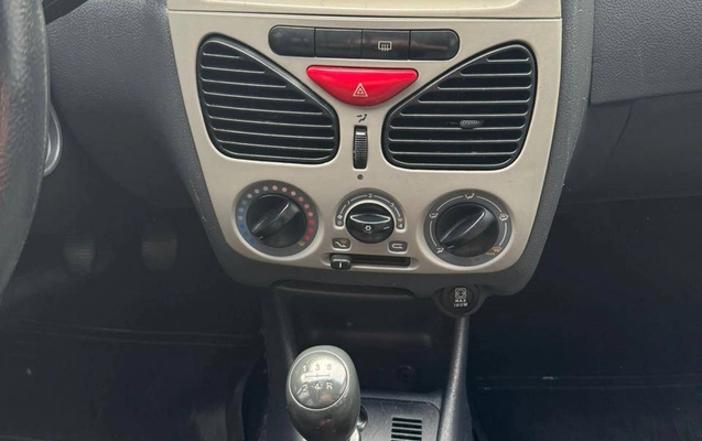 imagem-https://www.socarrao.com.br/sc-vehicle-images-prod/3595799/1788376936520-4b94bcca291b4fdd9384921a49091051_1788376818483.jpg