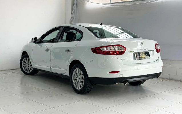 imagem-https://www.socarrao.com.br/sc-vehicle-images-prod/3595894/1788377136716-1274f9f9d6974c7db5efb4edeeed9462_1782505409032.jpg