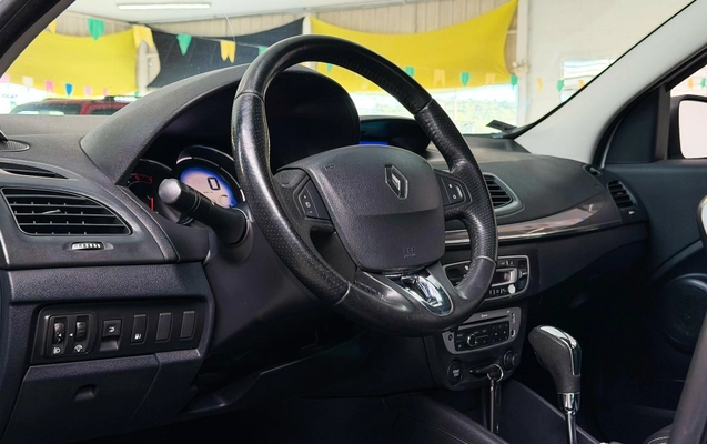 imagem-https://www.socarrao.com.br/sc-vehicle-images-prod/3595894/1788377136717-5ce2f5a078ce42a7830f5a38c51a0065_1782505410139.jpg