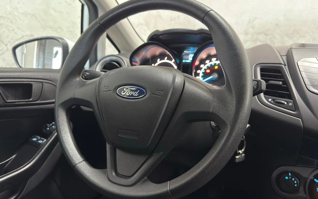 imagem-https://www.socarrao.com.br/sc-vehicle-images-prod/3595986/1788377900530-003_0d2bf15c171396aa81af02b8617e08d7.jpeg