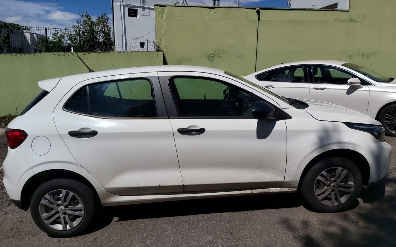 imagem-https://www.socarrao.com.br/sc-vehicle-images-prod/3596013/1788377694241-V2hhdHNBcHAgSW1hZ2UgMjAyNi0wOS0wMiBhdCAxNS40NS4zMiAoMSkuanBlZw.jpeg