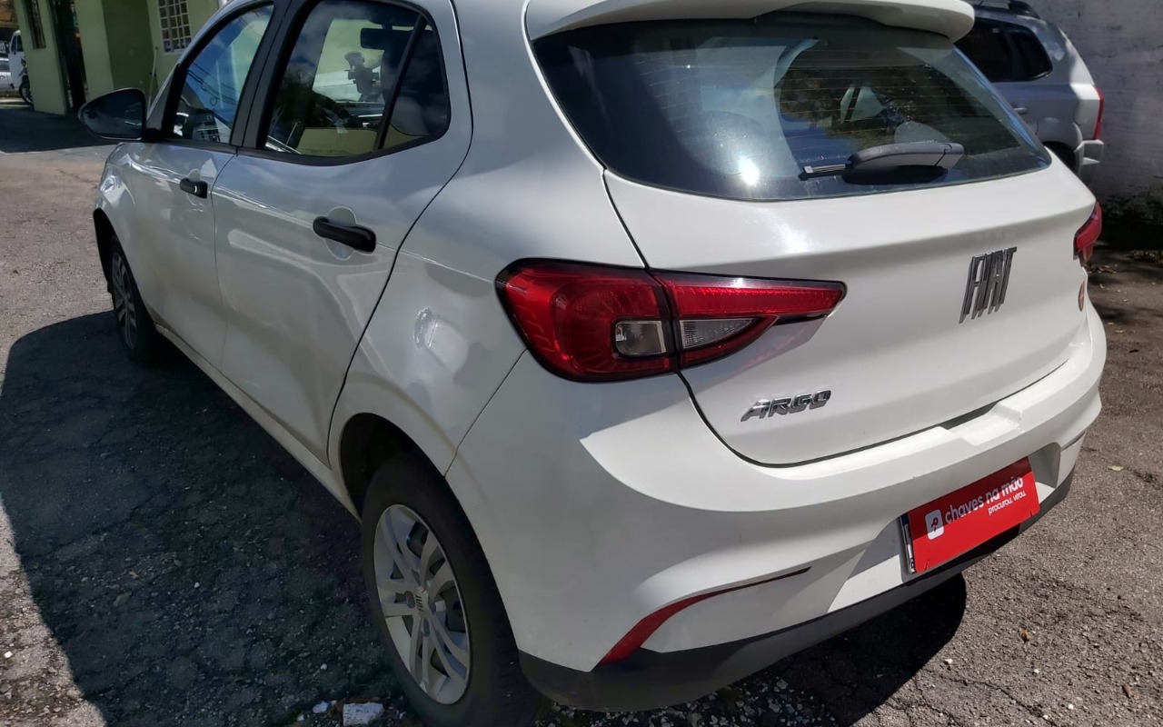 imagem-https://www.socarrao.com.br/sc-vehicle-images-prod/3596013/1788377695102-V2hhdHNBcHAgSW1hZ2UgMjAyNi0wOS0wMiBhdCAxNS40NS4zMyAoMSkuanBlZw.jpeg