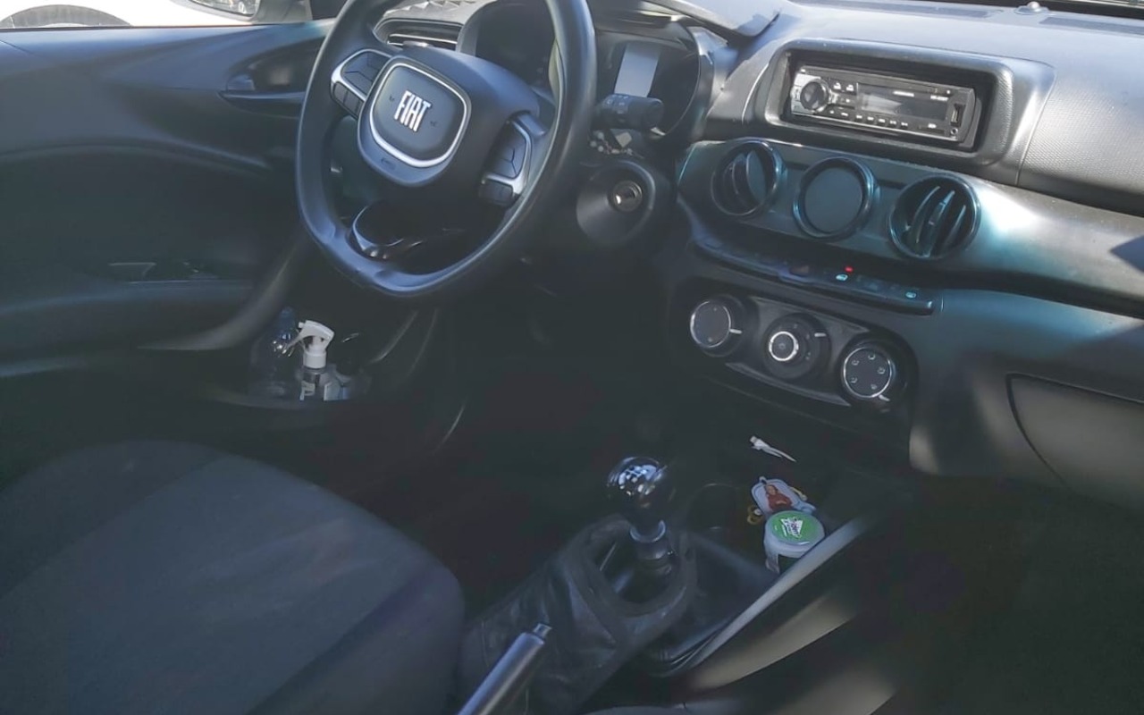 imagem-https://www.socarrao.com.br/sc-vehicle-images-prod/3596013/1788377695411-V2hhdHNBcHAgSW1hZ2UgMjAyNi0wOS0wMiBhdCAxNS40NS4zNCAoMSkuanBlZw.jpeg