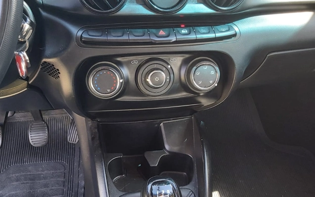 imagem-https://www.socarrao.com.br/sc-vehicle-images-prod/3596013/1788377696306-V2hhdHNBcHAgSW1hZ2UgMjAyNi0wOS0wMiBhdCAxNS40NS4zOCAoMSkuanBlZw.jpeg