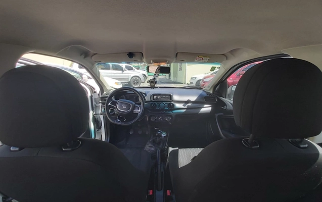 imagem-https://www.socarrao.com.br/sc-vehicle-images-prod/3596013/1788377696546-V2hhdHNBcHAgSW1hZ2UgMjAyNi0wOS0wMiBhdCAxNS40NS4zNyAoMSkuanBlZw.jpeg