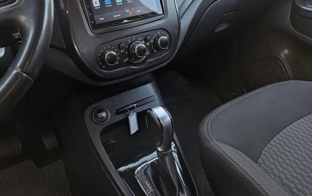 imagem-https://www.socarrao.com.br/sc-vehicle-images-prod/3596077/1790103510430-8438096_12_B_c3d92123f4.jpeg