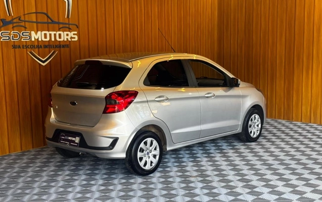 imagem-https://www.socarrao.com.br/sc-vehicle-images-prod/3596156/1789677371066-gb-2e60f9b.jpeg