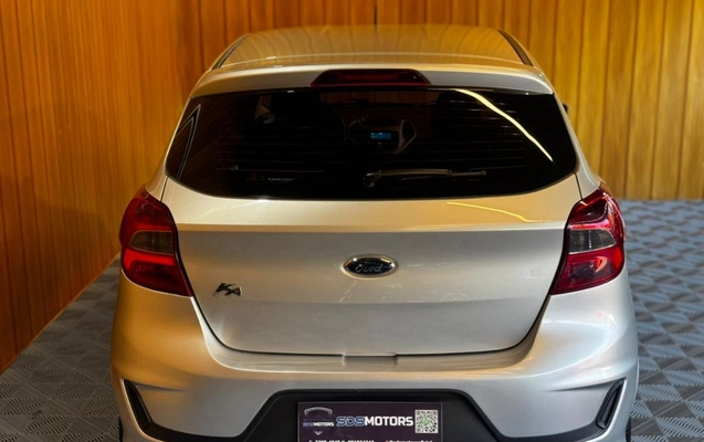 imagem-https://www.socarrao.com.br/sc-vehicle-images-prod/3596156/1789677371068-gb-d6b611a.jpeg