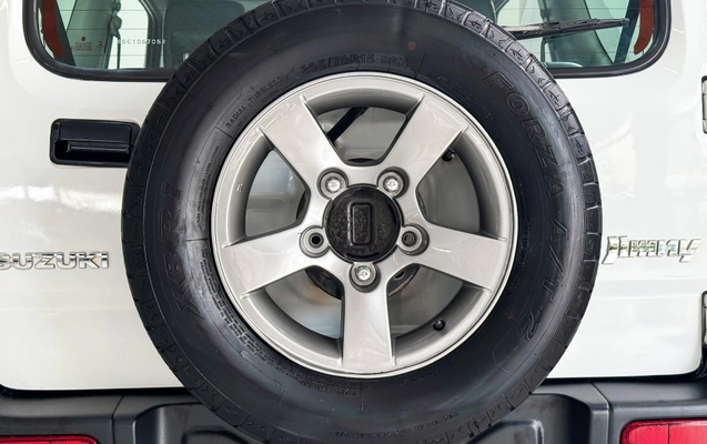imagem-https://www.socarrao.com.br/sc-vehicle-images-prod/3596166/1788378076158-0feade9c3e334b6ca00c667427037a0a_1771512228557.jpg