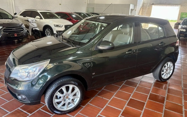 imagem-https://www.socarrao.com.br/sc-vehicle-images-prod/3596168/1788379458576-zvWhFlW3K6fLtPmrlkWph2rSMT7Mx79D.jpg