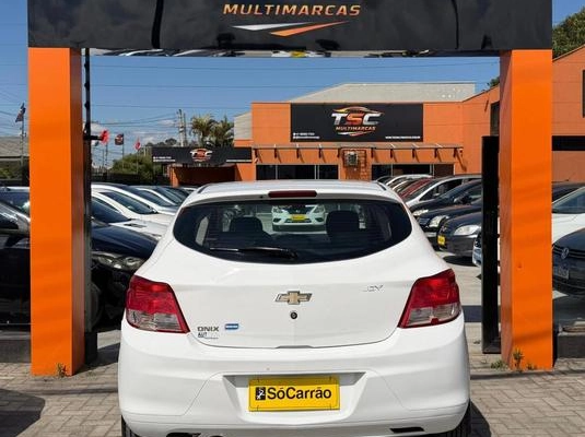 imagem-https://www.socarrao.com.br/sc-vehicle-images-prod/3596223/1788380903936-8441697_13_B_f87029ddc8.jpeg