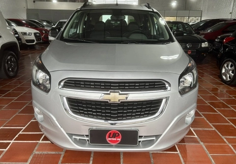Chevrolet Spin 2017 Prata — foto 1 de 3
