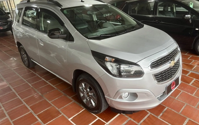 imagem-https://www.socarrao.com.br/sc-vehicle-images-prod/3596306/1789071832451-HZh6nuuKZrXHxf6ozKFqgJkFWkQOZhYu.jpg