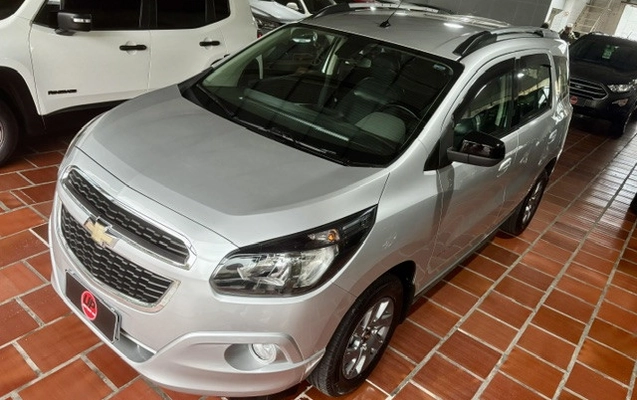 imagem-https://www.socarrao.com.br/sc-vehicle-images-prod/3596306/1789071832451-MSQ0lYTQ9opHB5dwqkNKeUhr82CGKEtJ.jpg