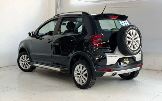 imagem-https://www.socarrao.com.br/sc-vehicle-images-prod/3596539/1788379049443-8fd29df0da614702b21fa9e2fbe0becb_1782219779245.jpg