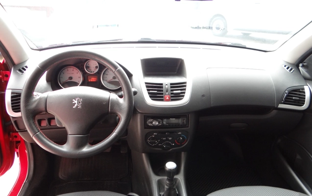 imagem-https://www.socarrao.com.br/sc-vehicle-images-prod/3596648/1788440376468-RFNDMDIxMzYuSlBH.JPG
